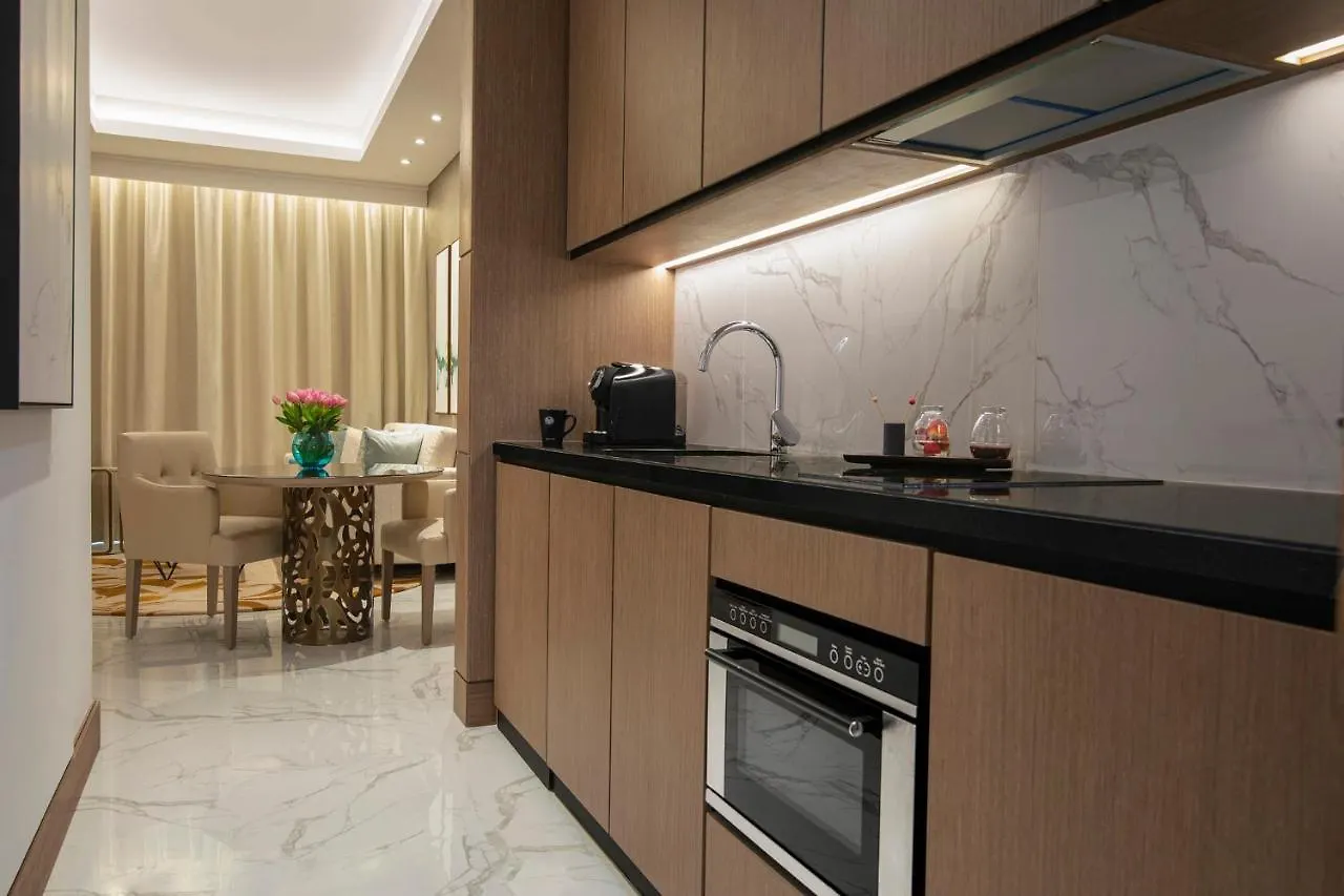 Al Jaddaf Rotana Suite Hotel Dubai