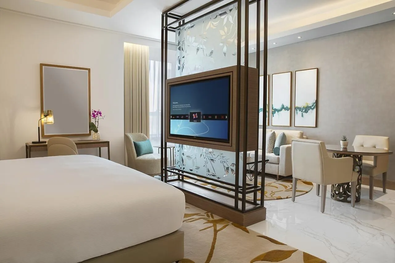 Al Jaddaf Rotana Suite Hotel Dubai