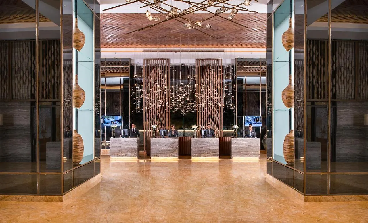 Al Jaddaf Rotana Suite Hotel Dubai